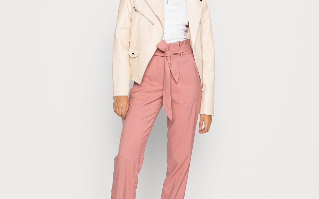Pantalon rose taille haute