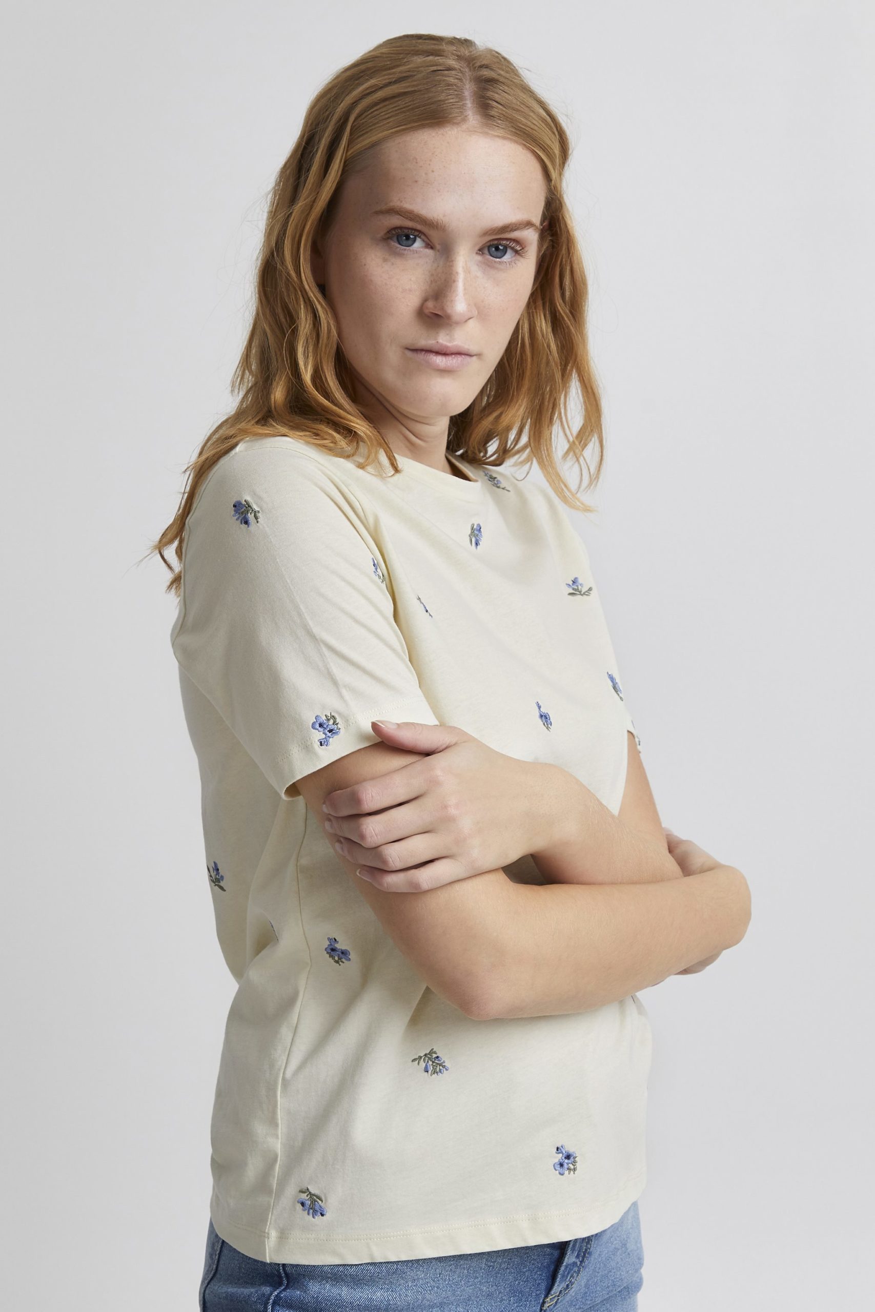 T-shirt brodé fleur – Image 3