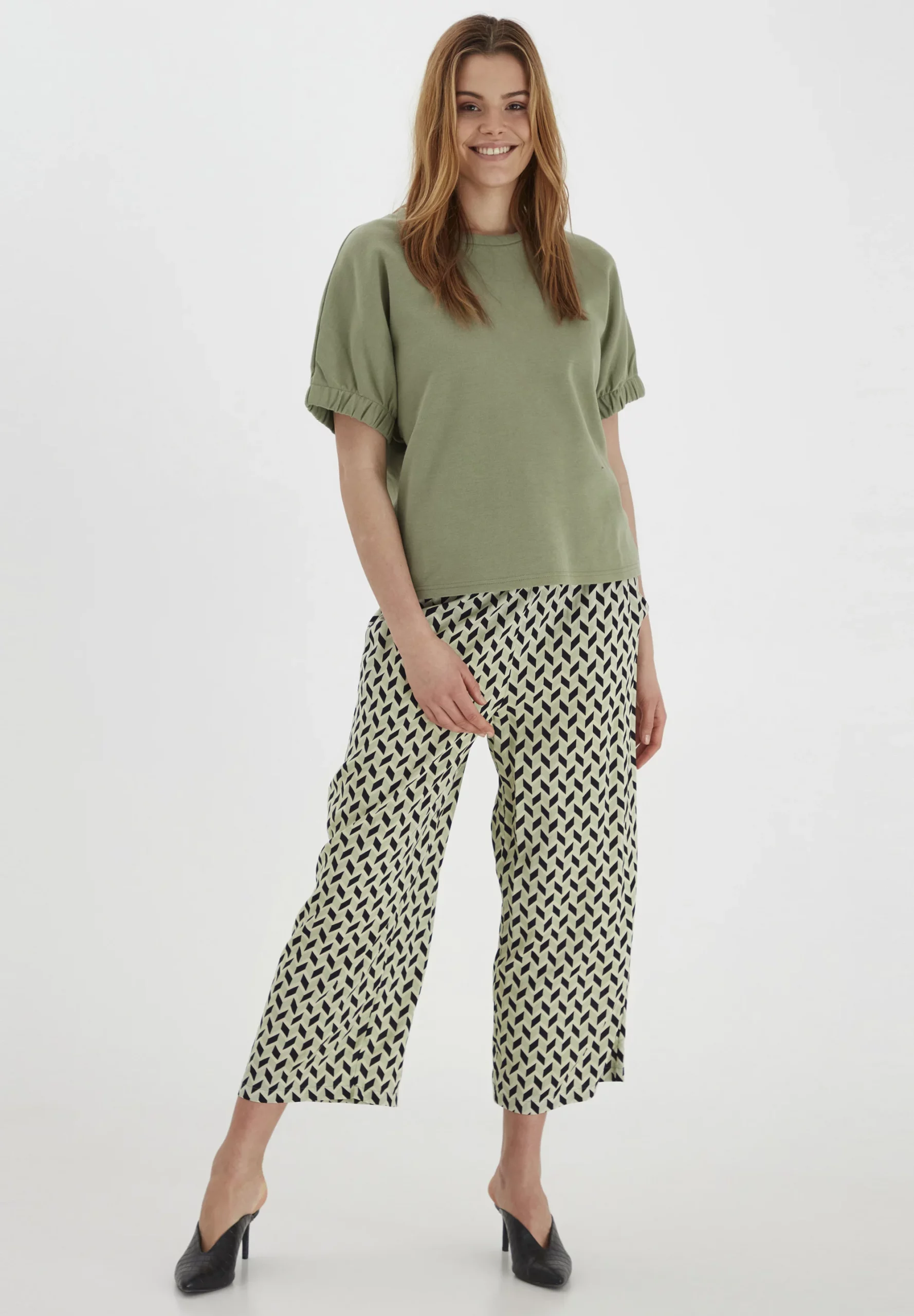 T-shirt basic vert B. Young